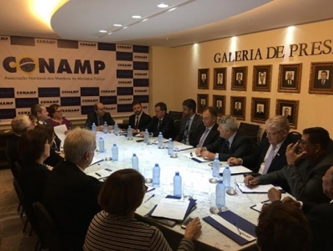 Comissão de aposentados da CONAMP realiza nova reunião em Brasília
