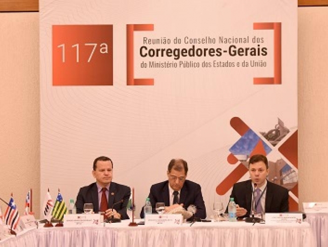Corregedores-gerais dos MPs dos Estados e União participam de reunião em Goiânia