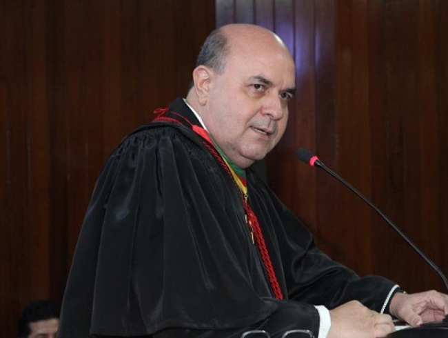 Benedito Torres Neto é empossado procurador-Geral de Justiça de Goiás