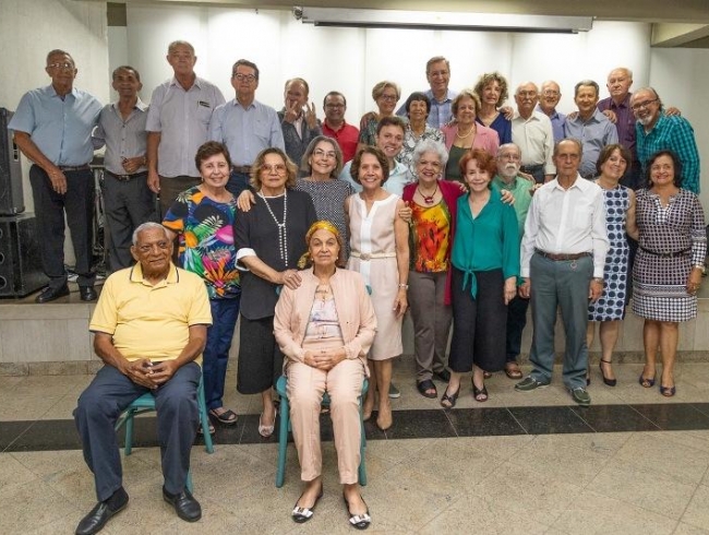 Almoço reúne promotores aposentados em tarde de festa goiana
