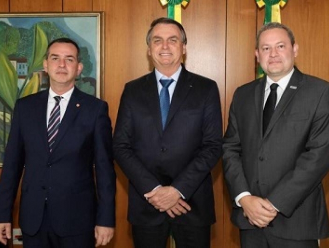 Abuso de autoridade: Presidente Jair Bolsonaro recebe CONAMP